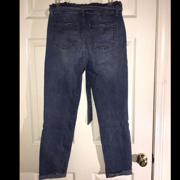 Blue Jeans 👖 - Picture 2 of 2